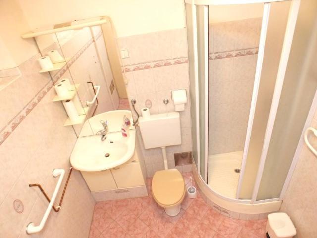 Biba Rooms Карловаць Екстер'єр фото