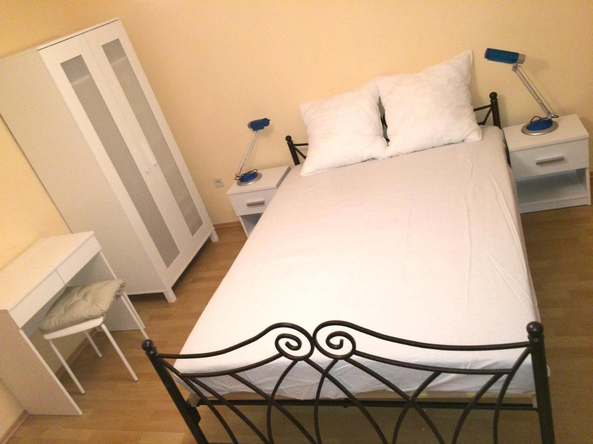 Biba Rooms Карловаць Екстер'єр фото